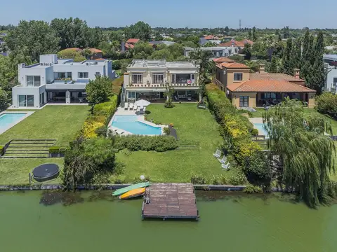 Venta Casa 6 Ambientes con Escritorio y Playroom, Santa Bárbara Tigre