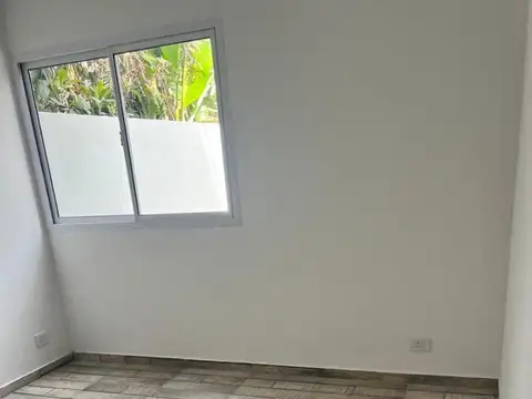 Departamento en Alquiler en Temperley, $ 650.000