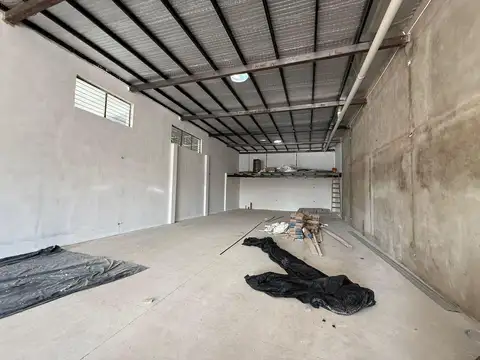 Galpon en Alquiler en Azcuenaga, $ 4.000.000