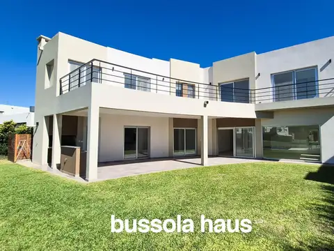Casa al lago 3 dormitoriod en El Canton Islas