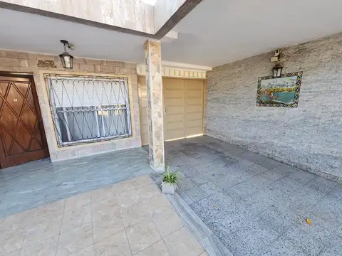 Casa en Venta en Barrio Atalaya, USD 155.000