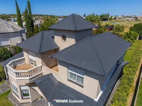 Casa en Venta en Bahía Blanca, USD 395.000