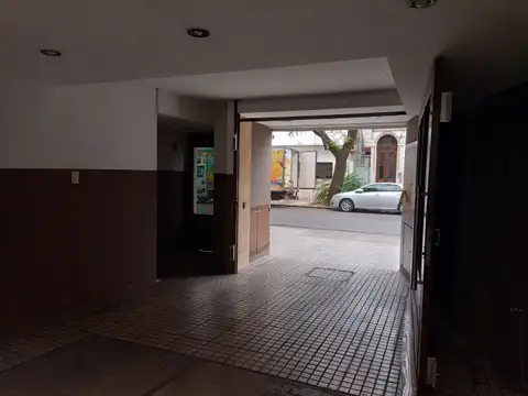 VENTA COCHERA ECHESORTU IRIONDO 1400