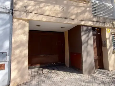 VENTA COCHERA ECHESORTU IRIONDO 1400