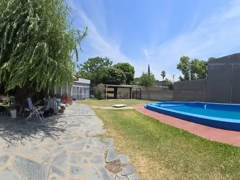 Casa 5 ambientes con 3 baños