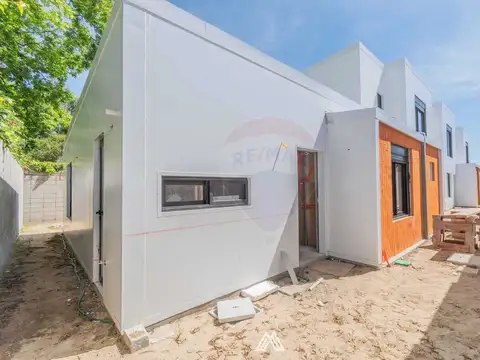 VENTA Casa Solymar 2 dormitorios Cochera ESTRENAR