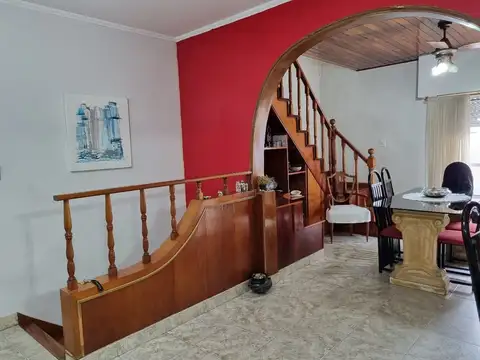 Depto Tipo Casa en Venta en Villa Pueyrredón, USD 210.000