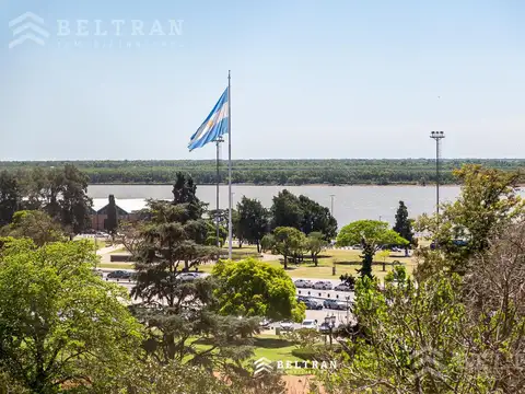 1° Mayo 951. Vista franca al río y al parque.