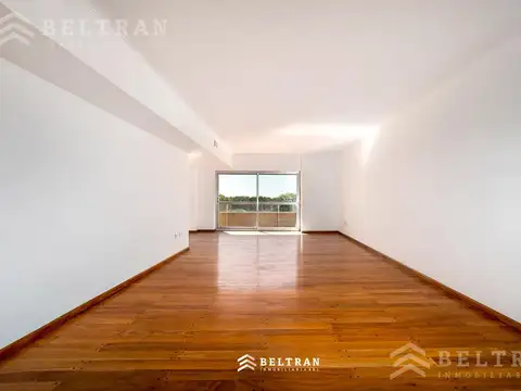Departamento 7 ambientes con 2 baños