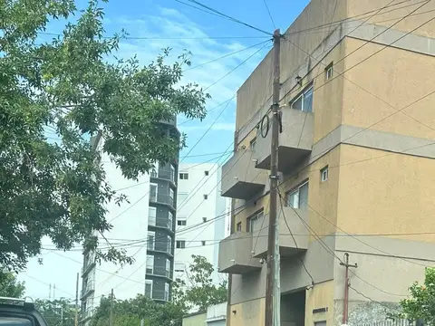 Fermin Gamboa al 200 Pilar Centro