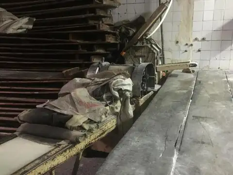 Depto Tipo Casa en Venta 70 años