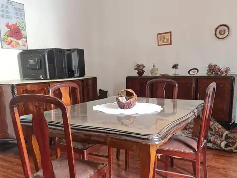 Tacuarí e/ Avenida Juan de Garay y Cochabamba