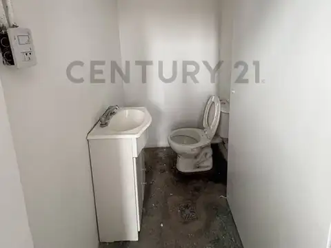 España 1400, Piso 0