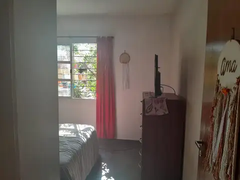 Casa 2 ambientes con 1 baño