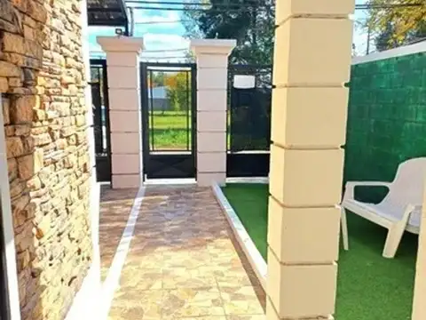 Casa 4 ambientes con 1 baño