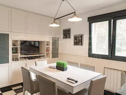 Casa en doble lote - St. Thomas Norte -  Canning