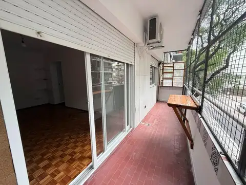 Franklin Delano Roosevelt 2100, Piso 2