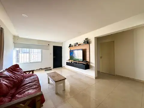 Casa en Venta en Plottier, USD 95.000