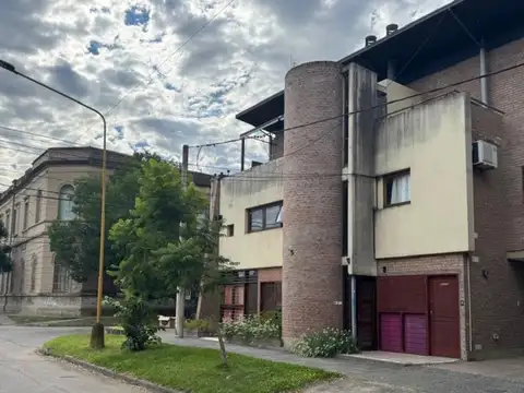 DÚPLEX 2 DORMITORIOS AMUEBLADO + TERRAZA