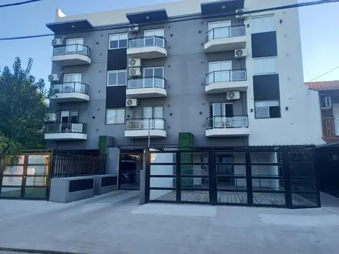 Alquiler excelente departamento dos amb, muy buena ubicación a pasos de Avenida Don Bosco