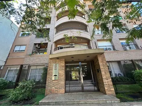 VENTA DTO DE CAT 3 AMB, 2 BAÑOS, COCHERA Y BAULERA