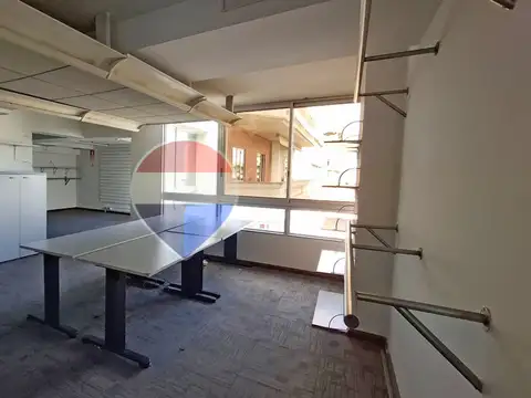 Alquiler Oficina 573 m² | Plaza Independencia