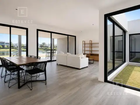 Casa a estrenar en una planta en venta. Salida al río. Barrio Cerrado, Escobar