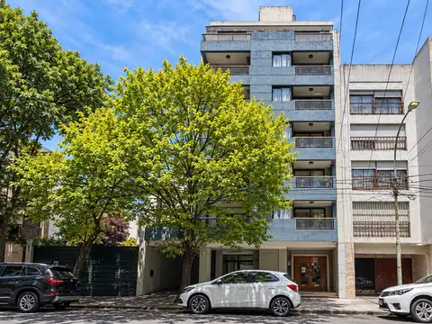 Departamento en Alquiler con 1 cocheras