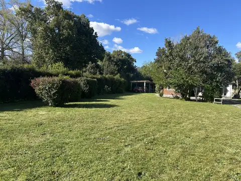Casa en Venta con 2 cocheras