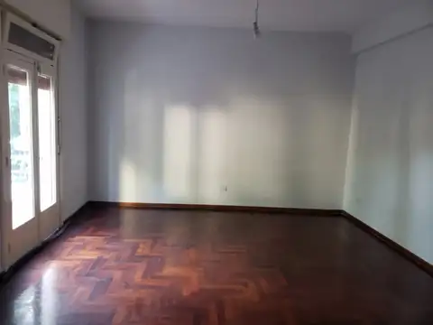 PH TRES AMPLIOS AMBIENTES USO PROFESIONAL