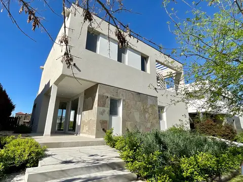 Casa a estrenar en Alquiler en Castaños, Nordelta, Tigre
