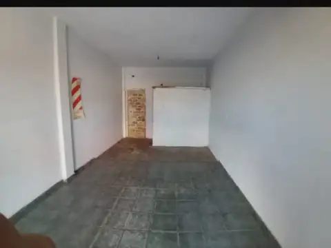 Local en Alquiler en Gregorio De Laferrere, $ 360.000