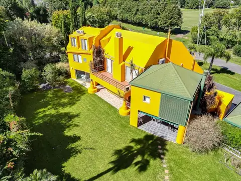 Casa en Alquiler de 5 dormitorios