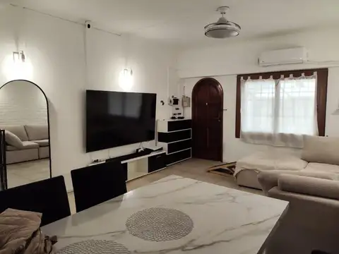 Depto Tipo Casa en Alquiler de 3 dormitorios