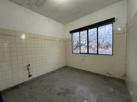 Departamento en Alquiler en Rafael Calzada, $ 200.000