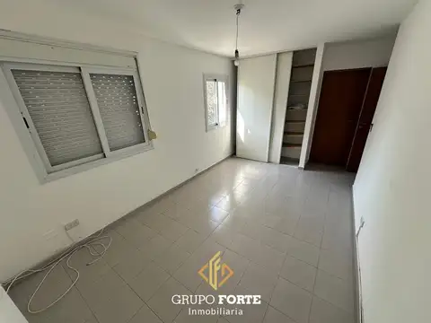 Departamento en Alquiler con 2 cocheras