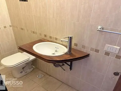 Depto Tipo Casa 3 ambientes con 2 baños