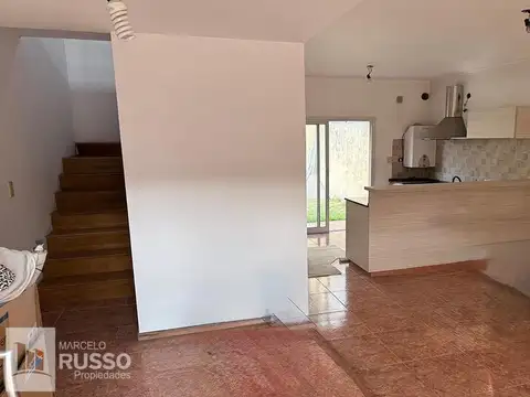 Depto Tipo Casa en Venta de 2 dormitorios