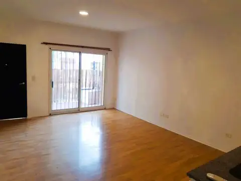 Depto Tipo Casa en Alquiler de Monoambiente
