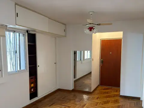 Don Bosco 3800, Piso 1