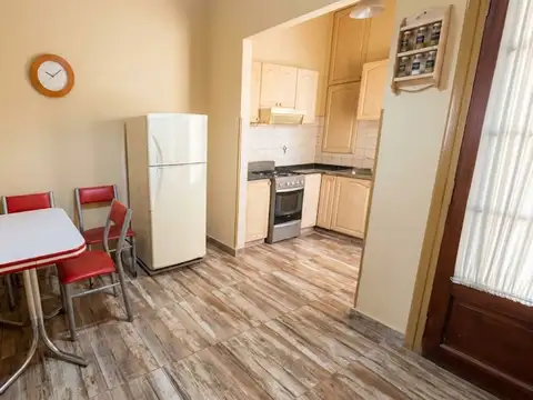 CASA EN VENTA AVELLANEDA PARQUE Y TERRAZA