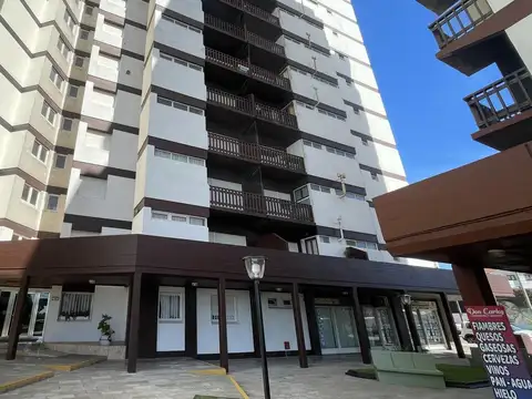 Hermoso dpto de 3 Ambientes amplios en Edificio Ancla! a Mts del Mar 