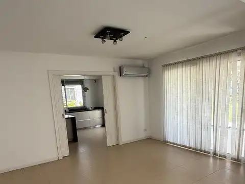 CASA EN TERRAVISTA 6 AMB CON CAVA Y SAUNA LOTE CENTRAL