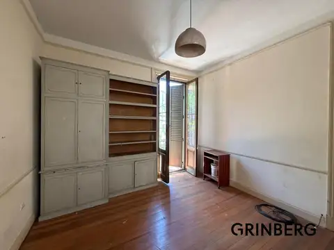 Depto Tipo Casa en Venta 60 años