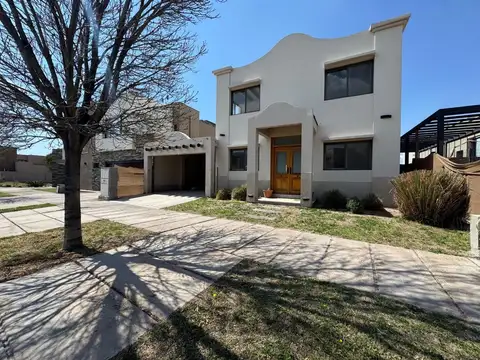Casa en Venta en El Challao, USD 240.000