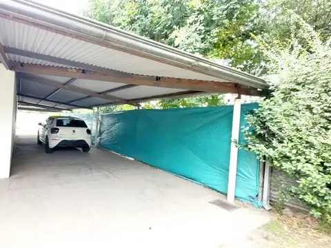 Casa en Solís galería, parrilla y 3 dormitorios