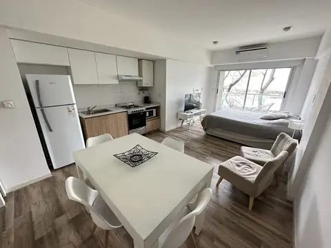 Mono Ambiente 38M2 Colegiales C/ Cochera y Balcón