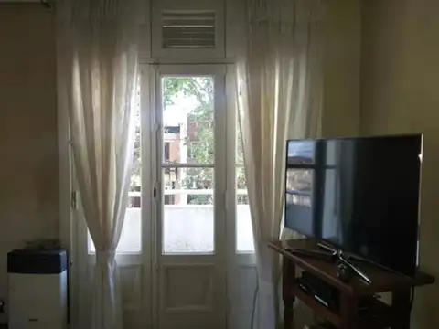 Venta casa 6 ambientes - apto credito - Villa del Parque