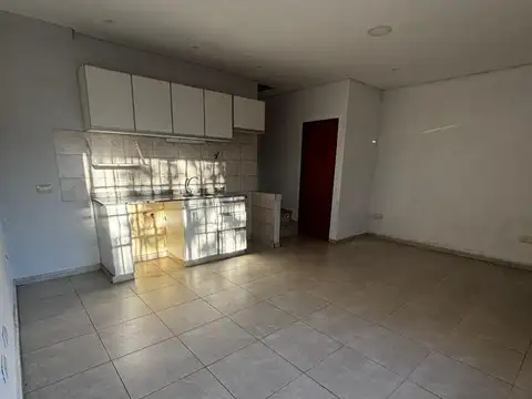 Depto Tipo Casa en Alquiler de 2 dormitorios