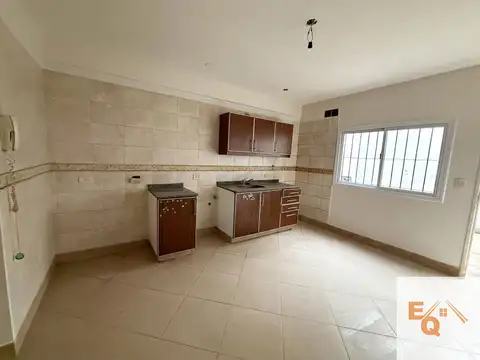 Dúplex en alquiler c/ cochera en Muñiz